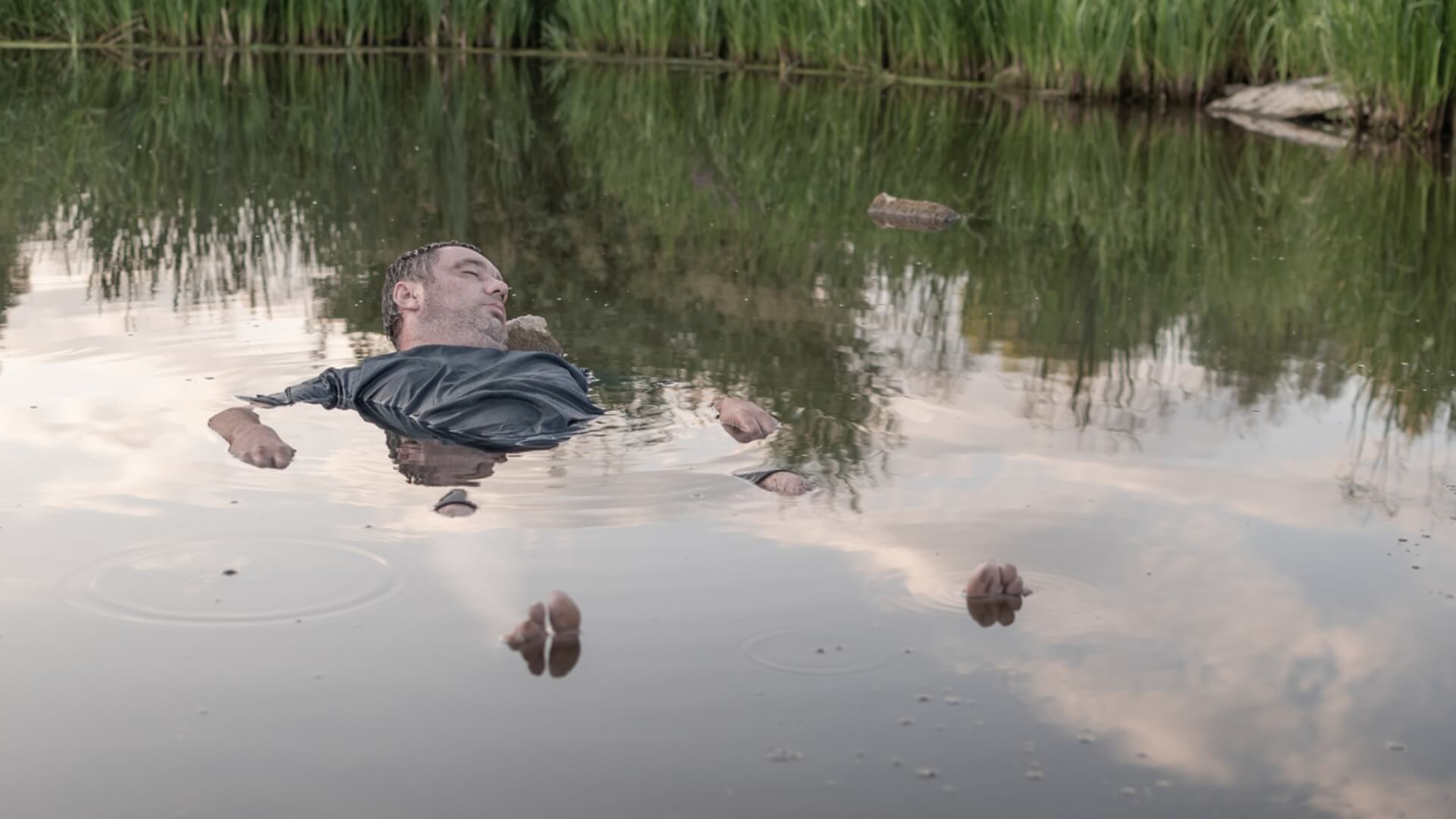AED on Someone Submerged in Water or Snow – Is It Safe and Effective | AED Total Solution